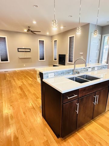 800 Fatherland St, Nashville, TN 37206