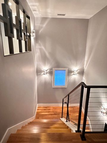 800 Fatherland St, Nashville, TN 37206