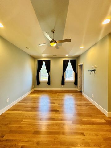 800 Fatherland St, Nashville, TN 37206