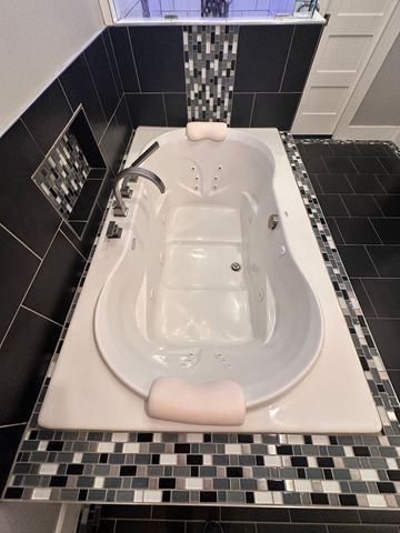 800 Fatherland St, Nashville, TN 37206