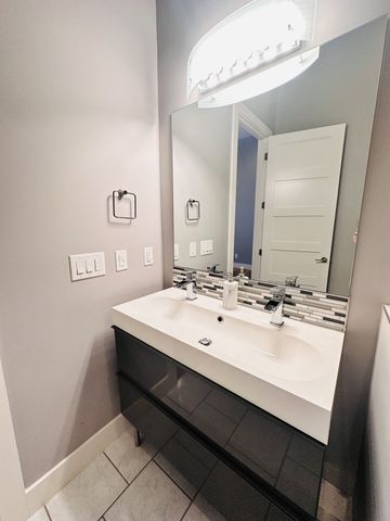 800 Fatherland St, Nashville, TN 37206