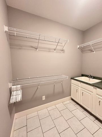 800 Fatherland St, Nashville, TN 37206