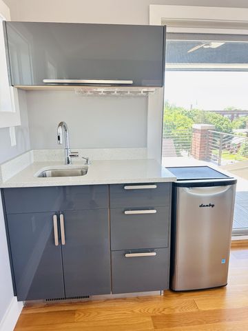 800 Fatherland St, Nashville, TN 37206