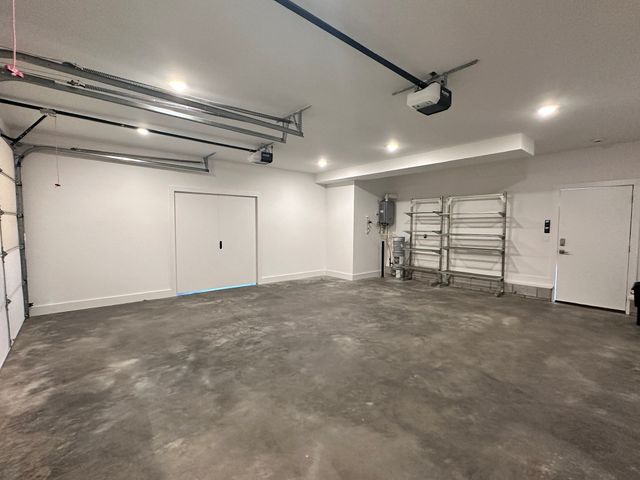 800 Fatherland St, Nashville, TN 37206