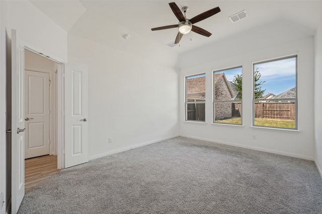 1828 Temple Hill, Van Alstyne, TX 75495