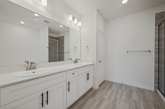 1828 Temple Hill, Van Alstyne, TX 75495