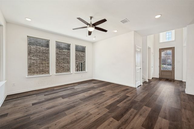1828 Temple Hill, Van Alstyne, TX 75495