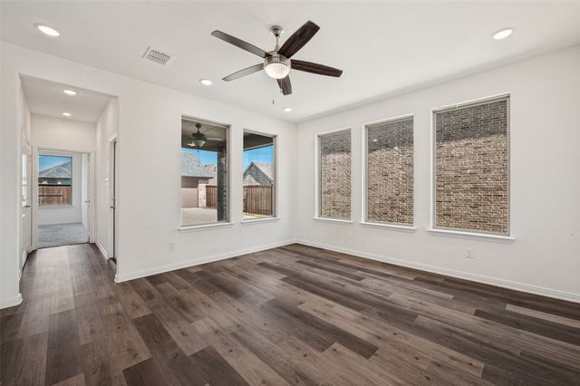 1828 Temple Hill, Van Alstyne, TX 75495