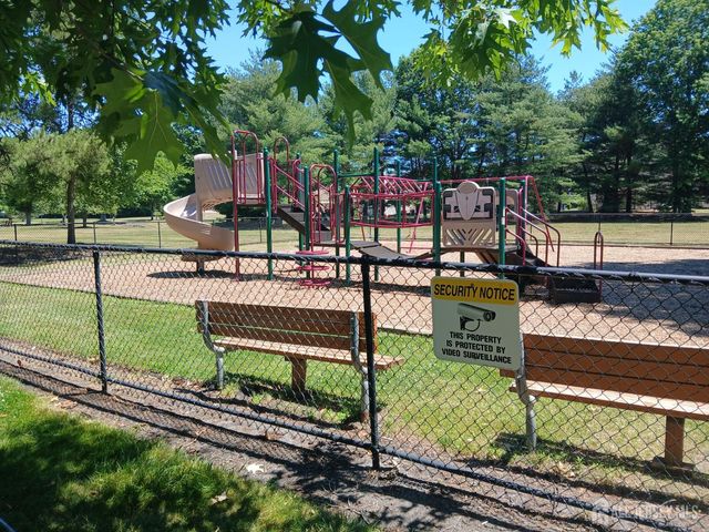 119 Nightingale Court, Old Bridge, NJ 08857