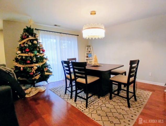 119 Nightingale Court, Old Bridge, NJ 08857