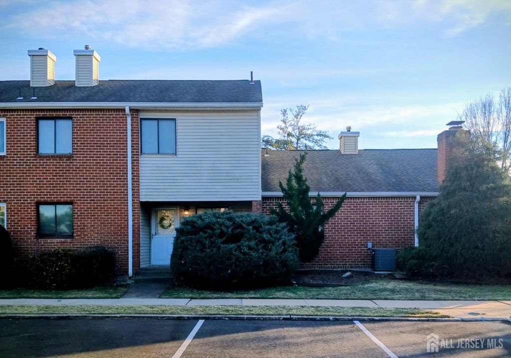 119 Nightingale Court, Old Bridge, NJ 08857