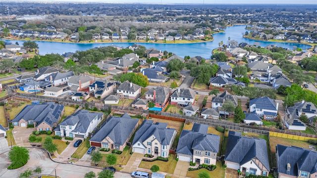 6719 Cascade Manor Drive, Sugar Land, TX 77479