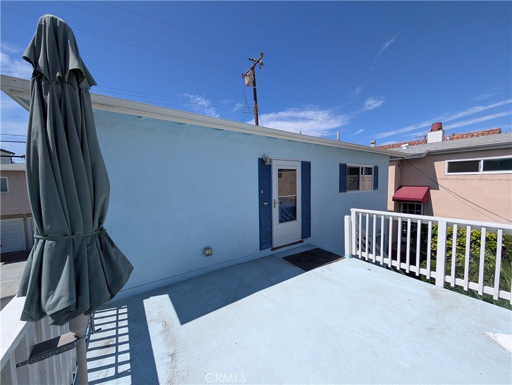 221 8th B, Seal Beach, CA 90740