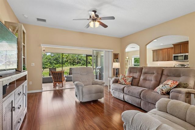 4025 ARLINGTON RIDGE BOULEVARD, Leesburg, FL 34748