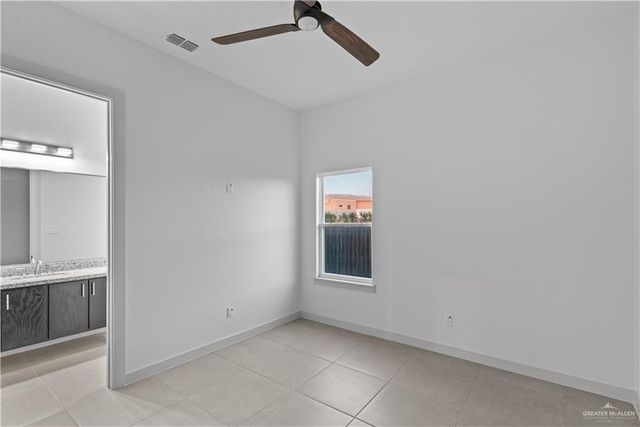 4712 S Waterford Avenue, Edinburg, TX 78539