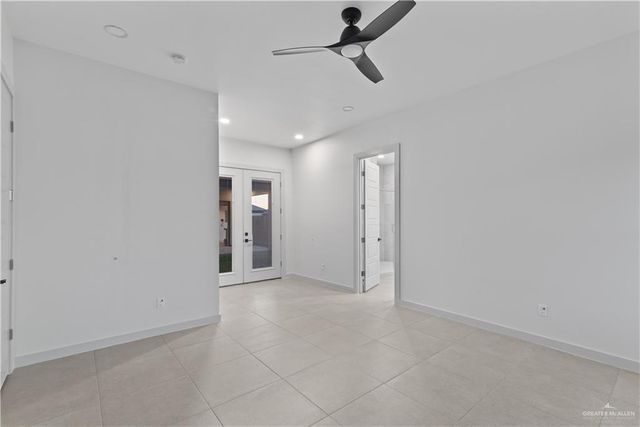 4712 S Waterford Avenue, Edinburg, TX 78539