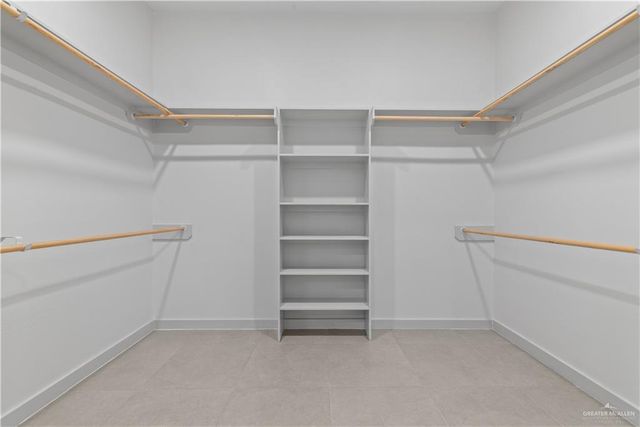 4712 S Waterford Avenue, Edinburg, TX 78539