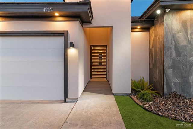 4712 S Waterford Avenue, Edinburg, TX 78539