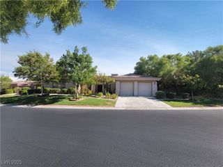 51 Panorama Crest Avenue, Las Vegas, NV 89135
