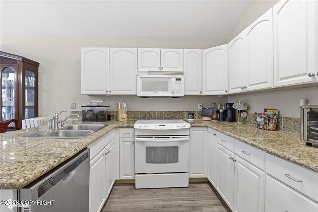 18909 Sarichef Loop, Eagle River, AK 99577