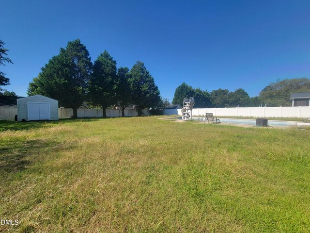 4511 Bobwhite Trail N, Wilson, NC 27896