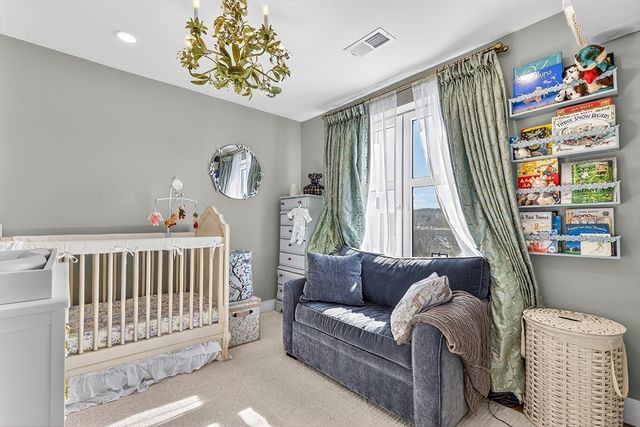 1721 Centre St 402, Boston, MA 02132