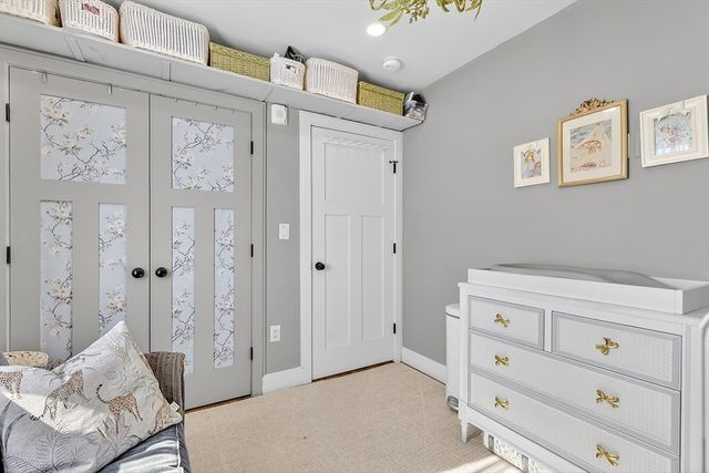 1721 Centre St 402, Boston, MA 02132