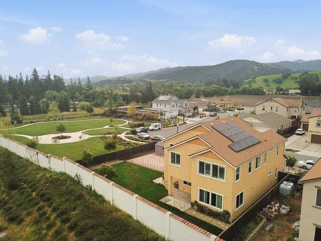 276 Copperleaf Lane, San Juan Bautista, CA 95045