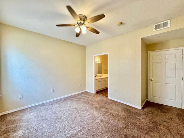 10440 WHITE LAKE COURT 10440, Tampa, FL 33626