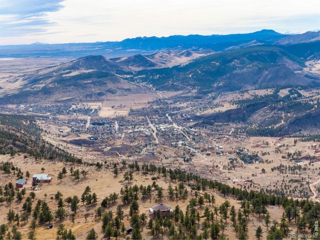 3001 Eagle Ridge Road, Longmont, CO 80503