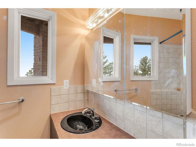 3001 Eagle Ridge Road, Longmont, CO 80503