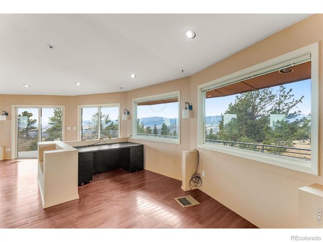 3001 Eagle Ridge Road, Longmont, CO 80503