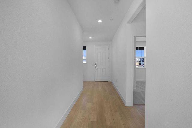 7724 Congaree Way, Sacramento, CA 95829