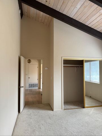 18854 Chickadee Ct, Penn Valley, CA 95946