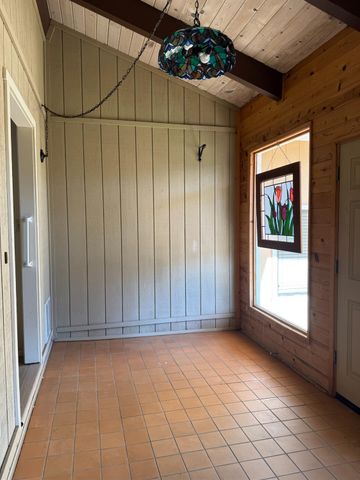 18854 Chickadee Ct, Penn Valley, CA 95946