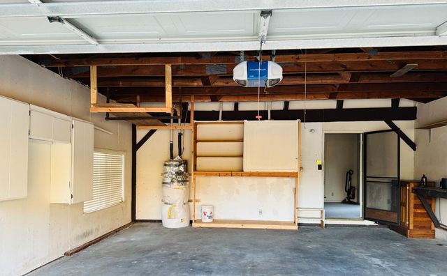 18854 Chickadee Ct, Penn Valley, CA 95946