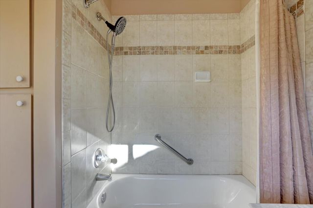 18854 Chickadee Ct, Penn Valley, CA 95946