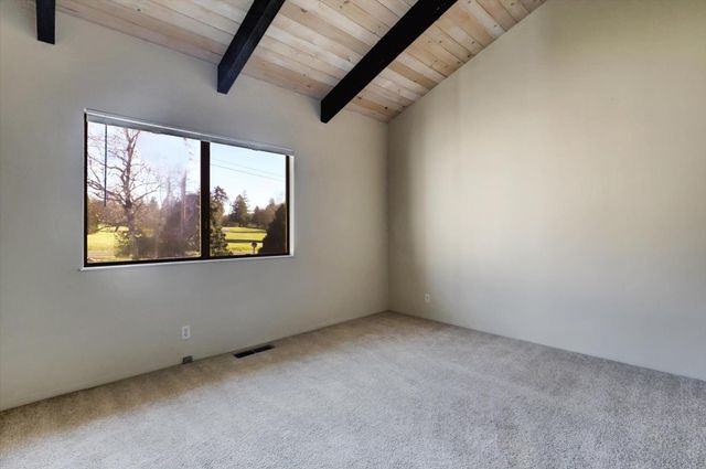 18854 Chickadee Ct, Penn Valley, CA 95946