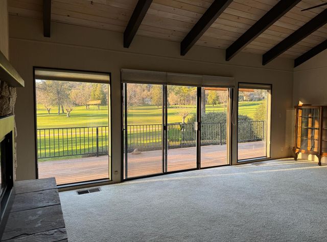 18854 Chickadee Ct, Penn Valley, CA 95946