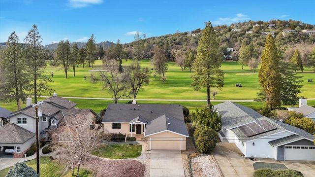 18854 Chickadee Ct, Penn Valley, CA 95946
