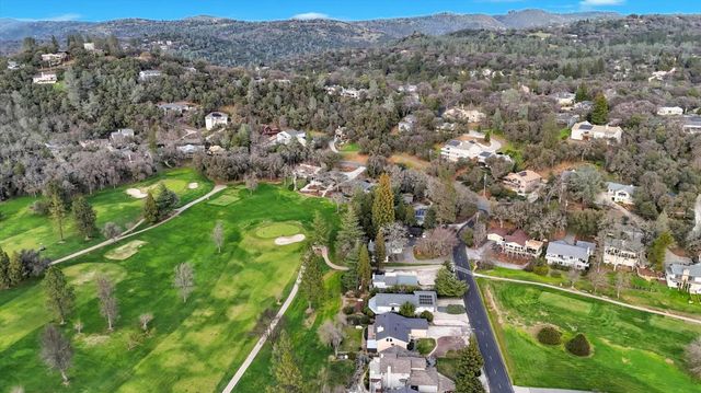 18854 Chickadee Ct, Penn Valley, CA 95946