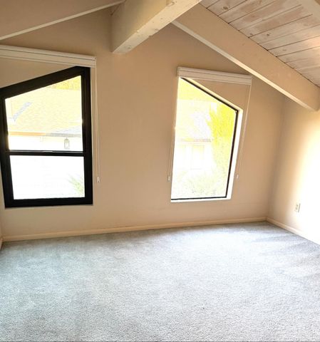 18854 Chickadee Ct, Penn Valley, CA 95946