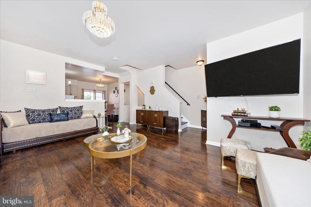 Image 13 of property listing at 5513 UPPER MILL TER N, Frederick, MD 21703