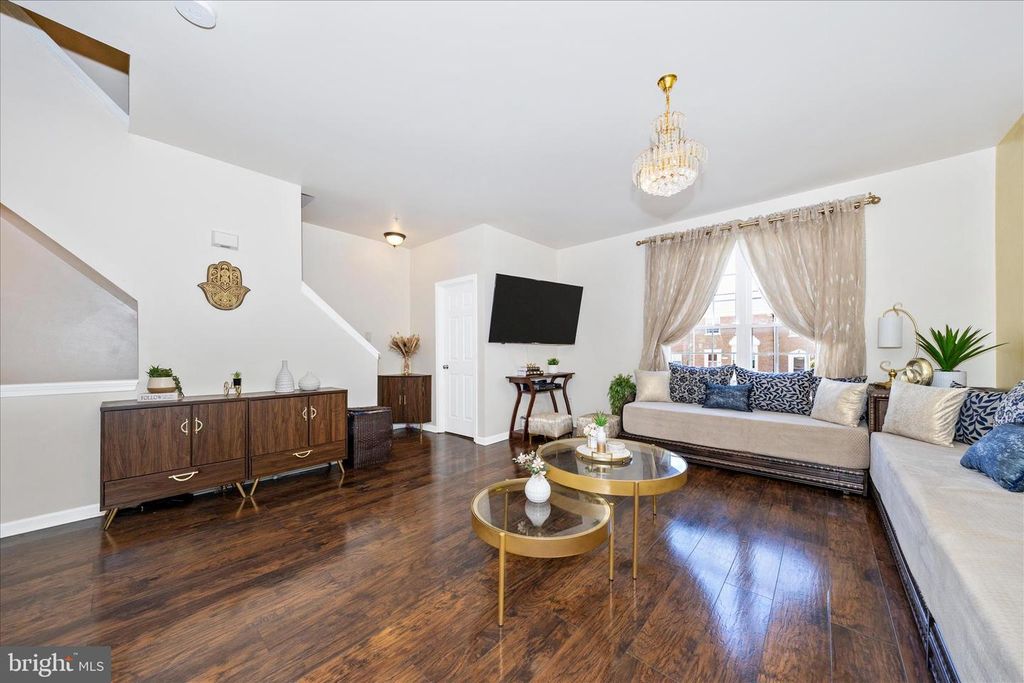 Image 14 of property listing at 5513 UPPER MILL TER N, Frederick, MD 21703