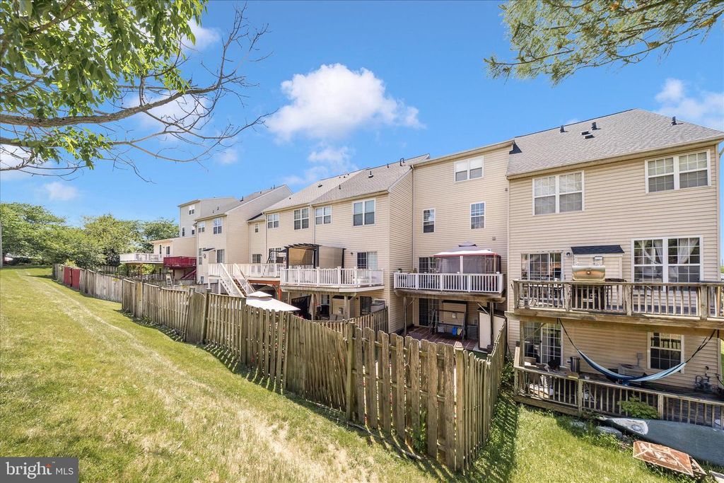 Image 49 of property listing at 5513 UPPER MILL TER N, Frederick, MD 21703