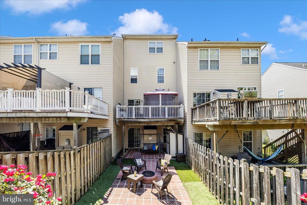 Image 50 of property listing at 5513 UPPER MILL TER N, Frederick, MD 21703