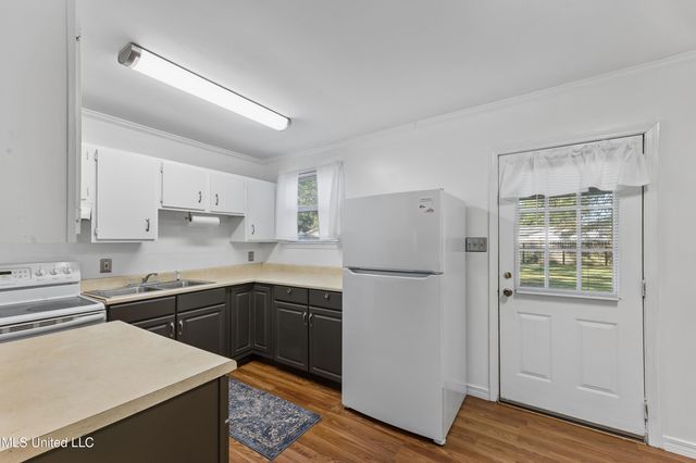 2103 21st Street, Pascagoula, MS 39581