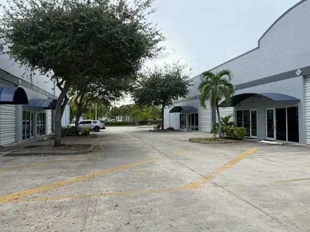 3000 RAVENSWOOD Road 6A, Dania Beach, FL 33004