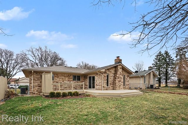 42235 Sycamore Drive, Sterling Heights, MI 48313