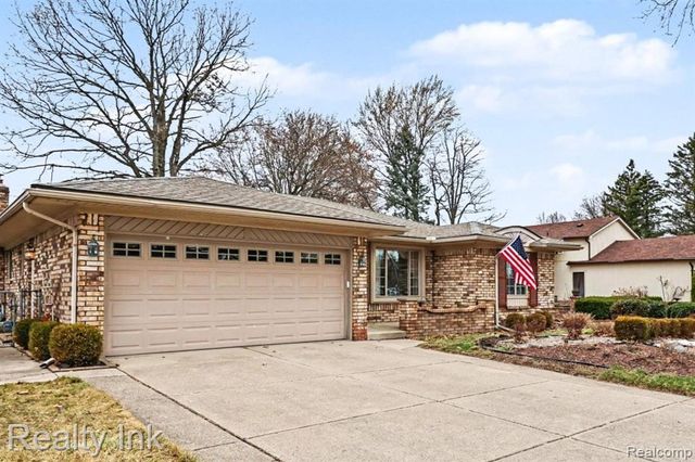 42235 Sycamore Drive, Sterling Heights, MI 48313